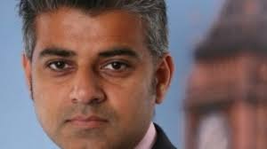 Sadiq Khan, Labour's London Mayor candidate, says Corbyn should have sung  the national anthem