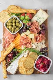 Learn how to make your own cheese platter board with these easy steps from bunnings. How To Make A Cheese Plate Cheese Platter The Dinner Bite