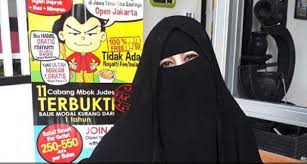 Jadi benar itu foto sunu dan istri. Abimangu Foto Mesra Umi Pipik Dan Sunu Hanya Rekayasa Indopos Co Id