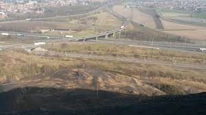 Depuis Le Haut Du Terril Sainte Henriette A Henin Beaumont Apres Une Dizaine De Minutes D Un Ascension Pas Toujours Tres Evidente A Re Bassin Escalier Photos