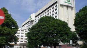 Sofa bed for up to 2 children. Hotel Holiday Inn London Heathrow M4 Jct 4 Harmondsworth Holidaycheck Grossraum London Grossbritannien