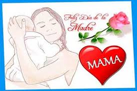Una madre es una persona que al ver que solo hay cuatro trozos de pastel para cinco personas, anuncia rápidamente el amor de una madre es algo que mantenemos profundamente atrapado en nuestro corazón, siempre sabiendo que estará ahí para consolarnos. Frases Para La Madre