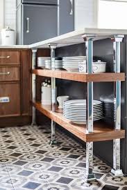 Ağaç kütükleri, metal ve epoksi gibi nitelikli malzemeler ile alışılmışın dışında modern, rustik ve endüstriyel masa, sehpa ve tasarım mobilyalar üretir. Industrial Kitchen Shelving Contemporary Kitchen