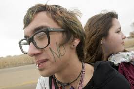 More than 1,000 protest ed plan