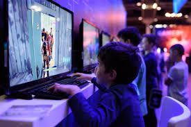 La interacción en línea atrae a josé desde que tiene 14 años cuando empezó con el videojuego counter strike, en el que dos grupos de cinco. Realmente Las Pantallas Les Hacen Dano A Los Ninos The New York Times