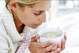 Jangan memberinya obat untuk menekan batuk. Atasi Batuk Tak Harus Pakai Obat Apotik Coba 6 Minuman Herbal Ini