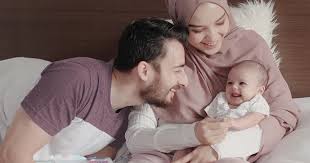 Inilah beberapa tips untuk mencapainya 50 Tips Terbaik Membina Keluarga Bahagia Oleh Dato Dr Haji Mohd Fadzilah Kamsah