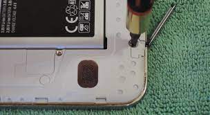 Position the galaxy watch onto the charging dock. How To Safely Remove Replace The Charging Port Cover On Your Samsung Galaxy S5 Samsung Galaxy S5 Gadget Hacks