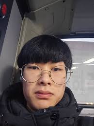 I want to be entertained lol