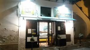 Cetara Punto E Pasta Gli Artigiani Della Qualita Picture Of Cetara Punto E Pasta Cetara Tripadvisor Ho sfoderato il mio divano per la prima volta e mi sono accorto delle pessime cuciture altro che artigiani della qualità, con sfilacciamenti ovunque, l'incollaggio delle imbottiture di spugna sono alt. cetara punto e pasta gli artigiani