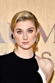 Who is The Crown's new Princess Diana, Elizabeth Debicki? The Aussie  actress is a trained ballet dancer who had her breakout role in The Great  Gatsby