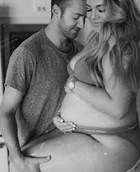 Now we will go into more detail on mommy issues symptoms. Instagram Influencer Opens Up About Weighing Over 200 Pounds During Pregnancy