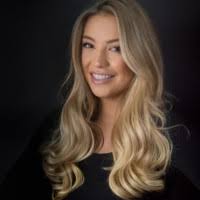 400+ "Valeva" profiles