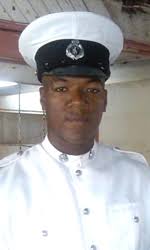 Cop collapsed and died while chasing escapee…Family invited to wreath  laying ceremony but dead cop was not honoured