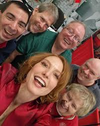 with some beloved FANily at @thats4ent #christmascon ❤️ so thrilled you all  could be here, dearest ones!! @dumlukphoto @hackerpaulette @bradhandlin  @aaronwarriornephew @_kathygiegrich peter and jim