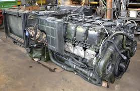 File:MTU MB 838 Panzermotor.JPG - Wikimedia Commons