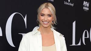 Lena gercke zeigt sich mit dustin schöne. Lena Gercke Freund Dustin Schone Hat Auf Liebes Foto Alles Im Griff Flipboard