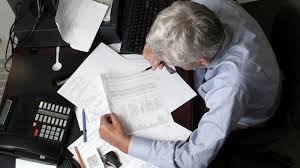 L' imposta di successione è una tassa che le persone che ricevono una eredità un patrimonio sia mobiliare che immobiliare, o un diritto reale devono pagare in sede di presentazione della dichiarazione di successione, qualora l'eredità sia di un certo valore. L Imposta Di Successione Cosa C E Da Sapere Altroconsumo