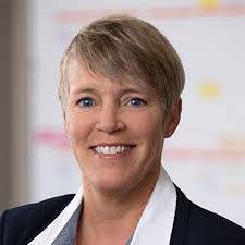 Jen Korn's Instagram, Twitter & Facebook