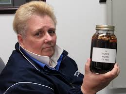 Student group aims to snuff out smoking