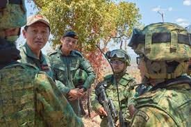 Novembra 1969)12 je a singapurský politik. Second Minister For Defence Ong Ye Kung Visits Exercise Wallaby And Witnesses Integrated Live Firing