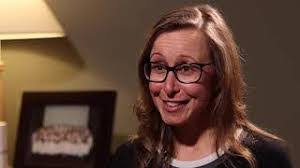 Julie Weintraub's Instagram, Twitter & Facebook