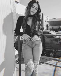 Un flow kbron 😝 #capucines Itzan Escamilla Y Danna Paola Instagram 01 Wattpad