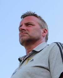 Idag riktar hela föreningen ett stort grattis på 60-årsdagen till han som  ”äger” hela Nobel 🥳 Stort grattis Mark, det firar vi med en seger i  seriepremiären imorgon! 💙💛