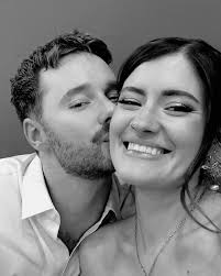 ich durfte die Liebe meines Lebens heiraten und unsere Lieblingsmenschen  waren mit dabei. ein winzig kleiner erster Einblick in das traumhafteste  Wochenende unseres Lebens