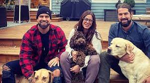 Find me at my cottage in the summer and playing beer league hockey in. Who Is Blake Moynes Sister On The Bachelorette