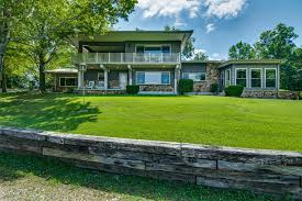 Featuring dale hollow lake homes for sale in this gated prestigious lakefront communi. Tennessee Dale Hollow Lake