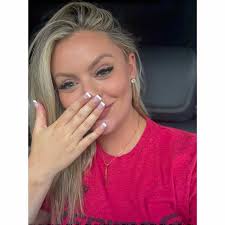 Long post, but here we go: This week has thrown me some absolute 𝒞𝓊𝓇𝓋ℯ  ℬ𝒶𝓁𝓁𝓈, ya'll. WOW! 🤯 I'm still sitting here trying to process it all.  It's been emotional, unexpected, some