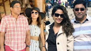 She plays the role of akshara in yeh rishta kya kehlata hai. 1pi4aq1hglrg7m