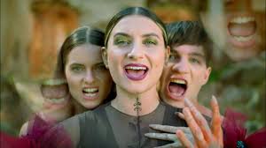 Simona Smirnova: Bird Language album review @ All About Jazz