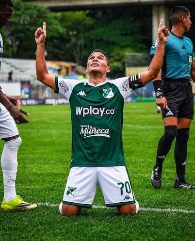 DE ÚLTIMA HORA: CARLOS BACCA SERÁ NUEVO JUGADOR DEL DEPORTIVO CALI!! A través de sus redes sociales, el Deportivo Cali informó que llegó a un principio de acuerdo con Carlos Bacca para