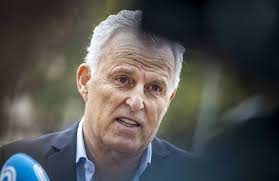 De vries hat den kampf um sein leben verloren. Entsetzen Nach Angriff Auf De Vries In Amsterdam