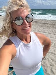 Hollywood Beach Introduction and Photo Sharing