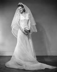 38 Incredible Wedding Dresses From Many Different Periods In Time Wedding Attire Wedding Dresses Vintage Wedding Gowns Vintage