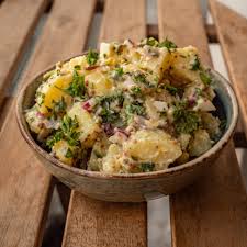 Potato Salad Salade De Pommes De Terre Recette Australienne En 2021 Recette Pomme De Terre Salade Pomme De Terre Recettes Australiennes