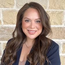 Jennifer Weddle's Instagram, Twitter & Facebook