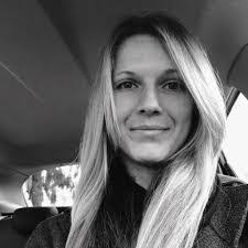 Isabel James's Instagram, Twitter & Facebook