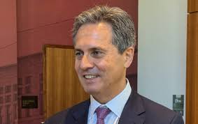 M&S can tear down flagship Marble Arch store, says UK government