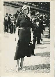 Capelli anni 30 (foto) | bellezza pourfemme onde definite e classiche stile anni '30. Italian Woman 1930s Elegant Fashion Fashion French Fashion