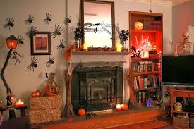 21 Stylish Living Room Halloween Decorations Ideas Halloween Living Room Living Room Halloween Decor Halloween Bedroom Decor