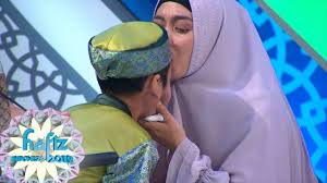 Lumpuh Otak Sejak Lahir Dan Duduk Di Kursi Roda Bocah 9 Tahun Ini Buat Irfan Hakim Menangis Karena Hafal 30 Juz Al Quran Dalam Waktu 10 Bulan