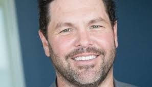 Nick Macey's Instagram, Twitter & Facebook