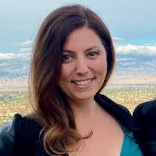 Danielle Greenman's Instagram, Twitter & Facebook