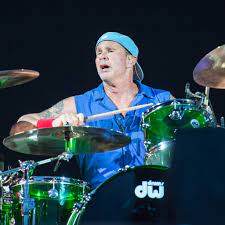 They were dating for 1 year after getting. Chad Smith Wikipedia