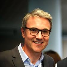 𓆩 रवि 𓆪 (@Ravi3pathi)