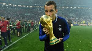 Champion du monde ⭐️⭐️ et parrain de l'association @unriencesttout. Barcelona Flop Antoine Griezmann Keen On Manchester United Move